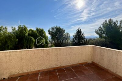 SOLLIES VILLE – CHARMANT PAVILLON T4 + TERRASSE + GARAGE – 4 pièces – 3 chambres – 91 m²