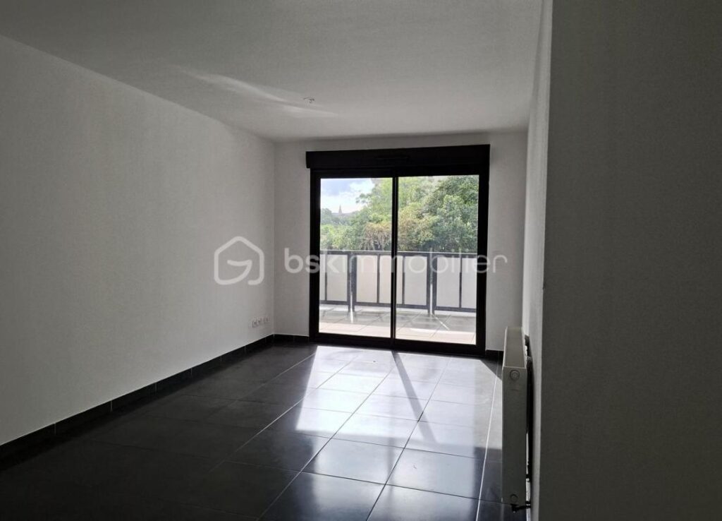 APPARTEMENT T3 PROCHE CENTRE – 3 pièces – 2 chambres – 69 m²