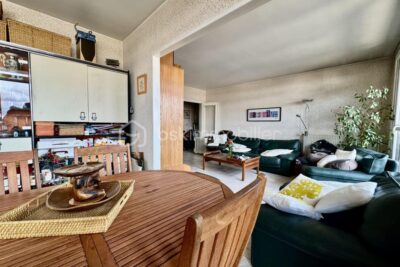 Appartement familial T5 spacieux + box – 111 m² – Stains – 5 pièces – 3 chambres – 111 m²