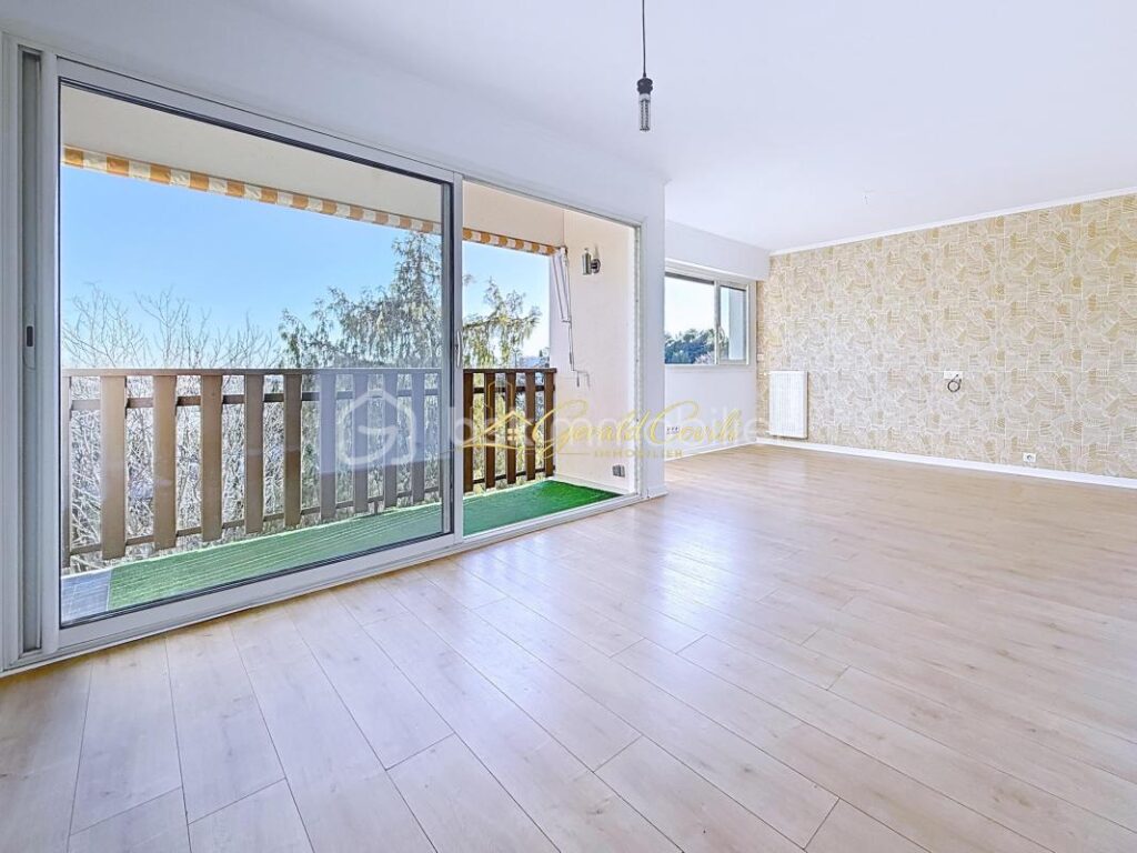 APPARTEMENT 4 PIECES DE 73 M² / CANNES LA BOCCA – 4 pièces – 3 chambres – 69 m²