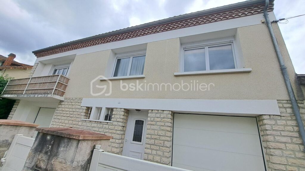 Ensemble immobilier de 2 maisons rénovées – 8 pièces – 4 chambres – 175 m²