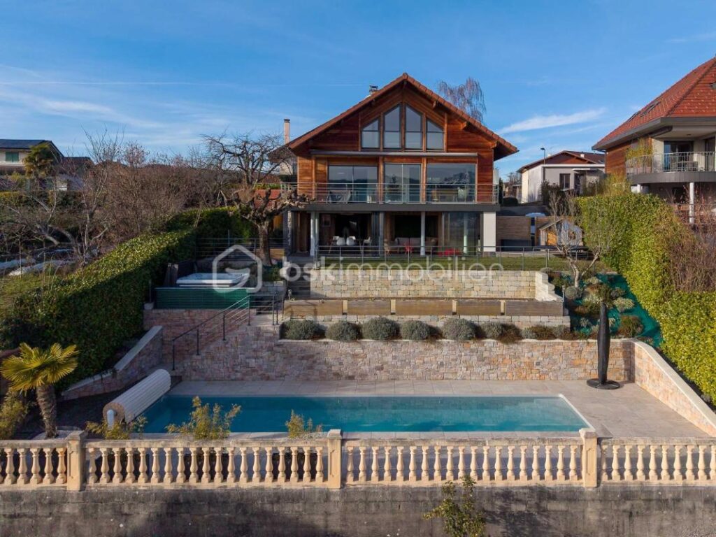 Magnifique villa contemporaine / Vue panoramique – 6 pièces – 3 chambres – 212 m²