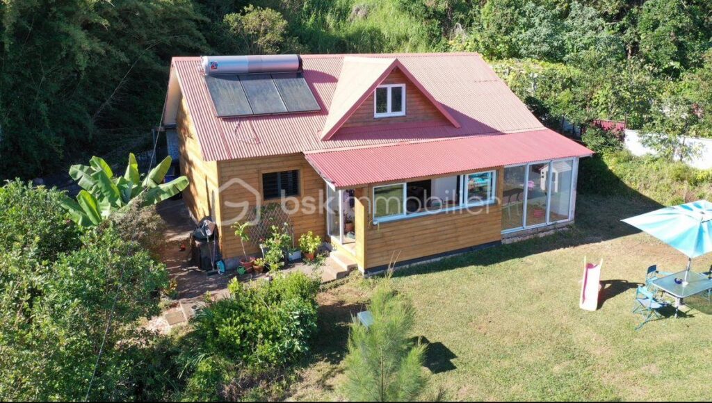 A VENDRE – VILLA LE BRULE – SAINT DENIS – VUE EXEPTIONNELLE – 4 pièces – 3 chambres – 90 m²