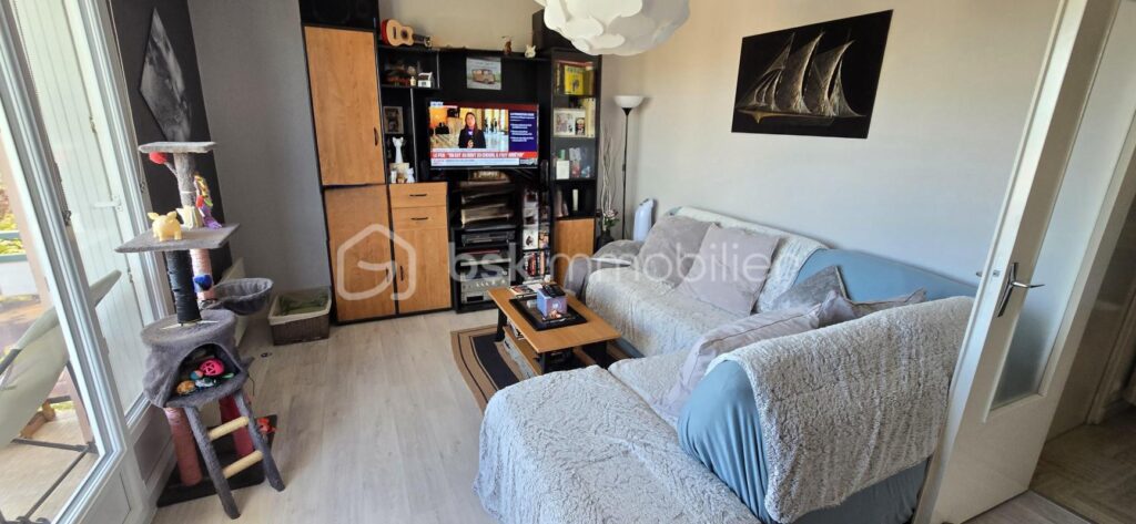 APPARTEMENT F3 avec cave et garage – 3 pièces – 1 chambre – 60 m²