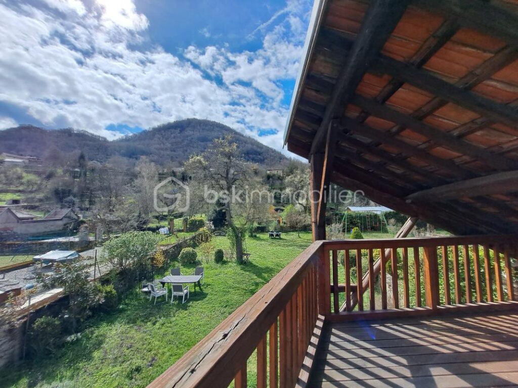 Gîte prés des pistes du plateau de Beille – 10 pièces – 6 chambres – 280 m²