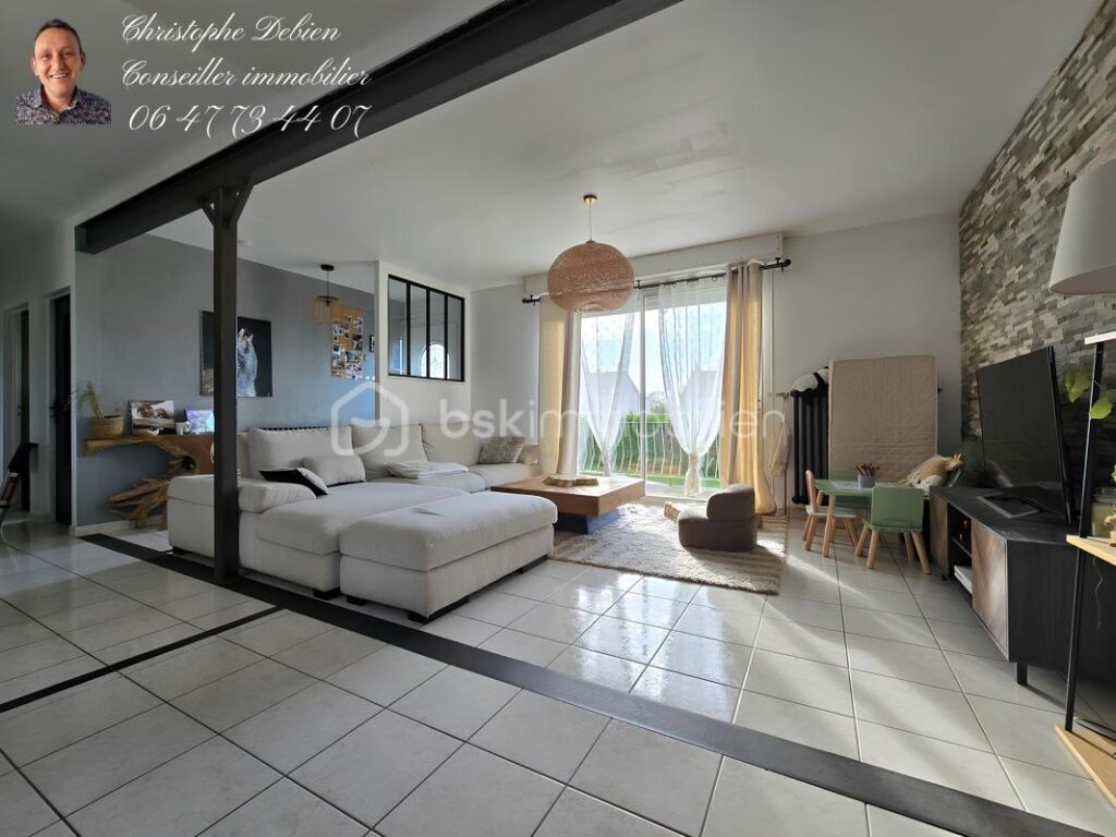 MAISON LUMINEUSE / VUE SUR LA NATURE / 108M² HABITABLES / 2 CHAMBRES / VÉRANDA / GRAND SOUS-SOL / PARCELLE 1328M² / CHAVAGNES-EN-PAILLERS – 5 pièces – 2 chambres – 108 m²