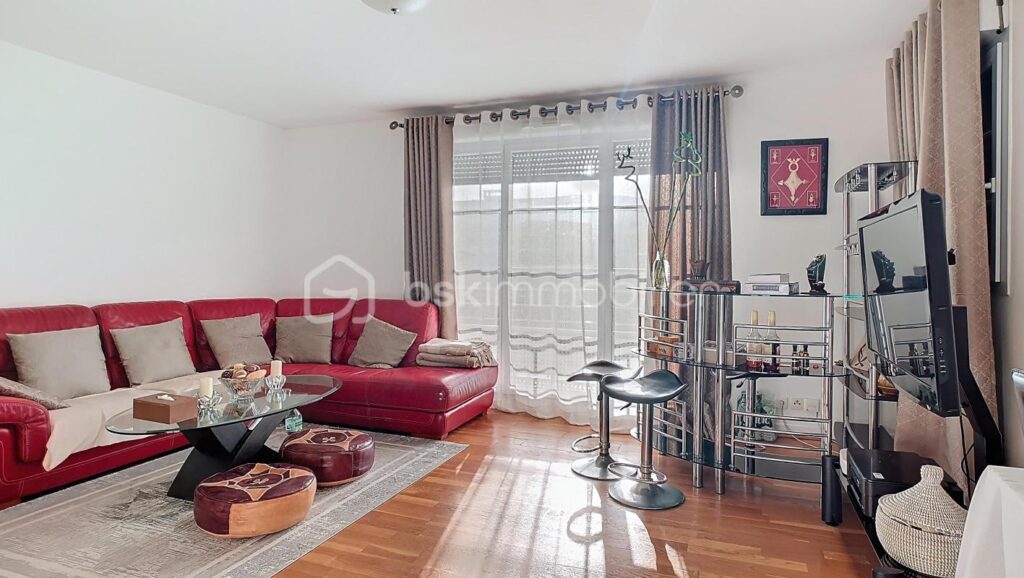 EXCLUSIVITÉ – Duplex de 4 pièces au 2ᵉ et Dernier Étage à Montevrain (77144) – 4 pièces – 3 chambres – 90 m²