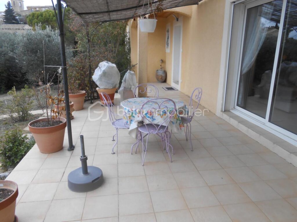 maison de plein pied dans quartier calme – 5 pièces – 3 chambres – 117 m²