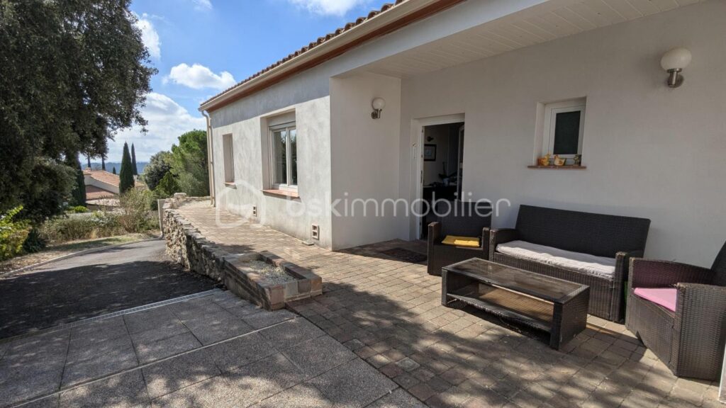 Ensemble de 2 habitations sur une belle parcelle arborée – 8 pièces – 6 chambres – 227 m²