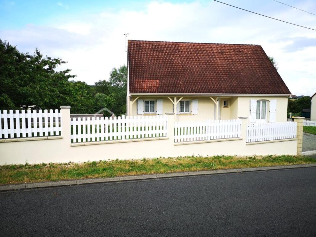 MAISON 8 pièces 186 m² – 8 pièces – 7 chambres – 183 m²