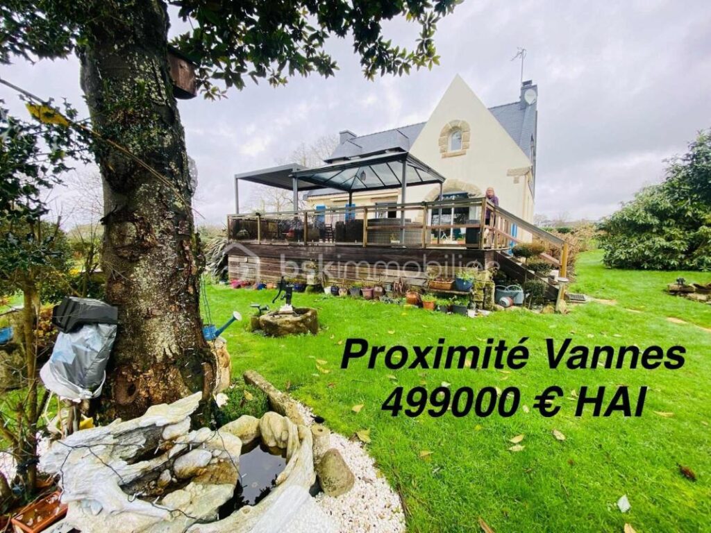 Maison Néo-Bretonne d’environ 140 M² (Proximité de VANNES/ 5 Minutes) – 7 pièces – 5 chambres