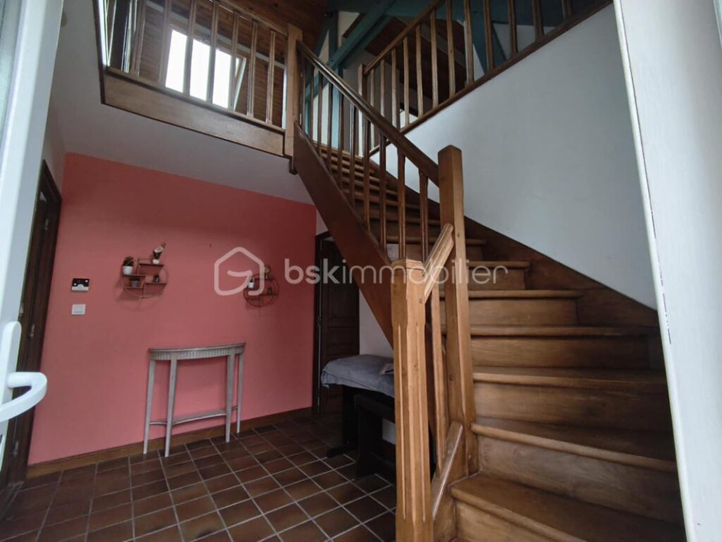 Charmant pavillon familial aux beaux volumes – 7 pièces – 4 chambres – 145 m²