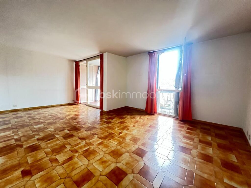 Appartement T3 68m2 vue sur le gardon – 3 pièces – 2 chambres – 68 m²