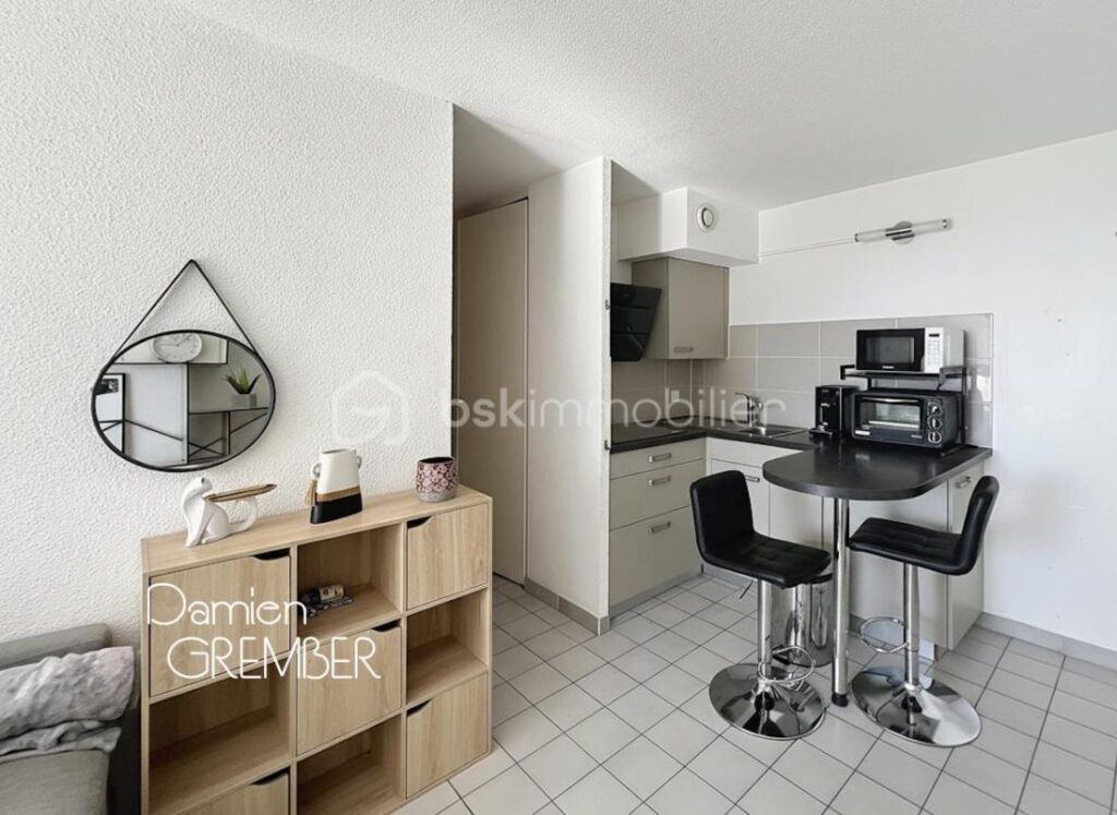 ✨ SETE – T2 avec vue magnifique dans résidence avec piscine – 2 pièces – 1 chambre – 31 m²