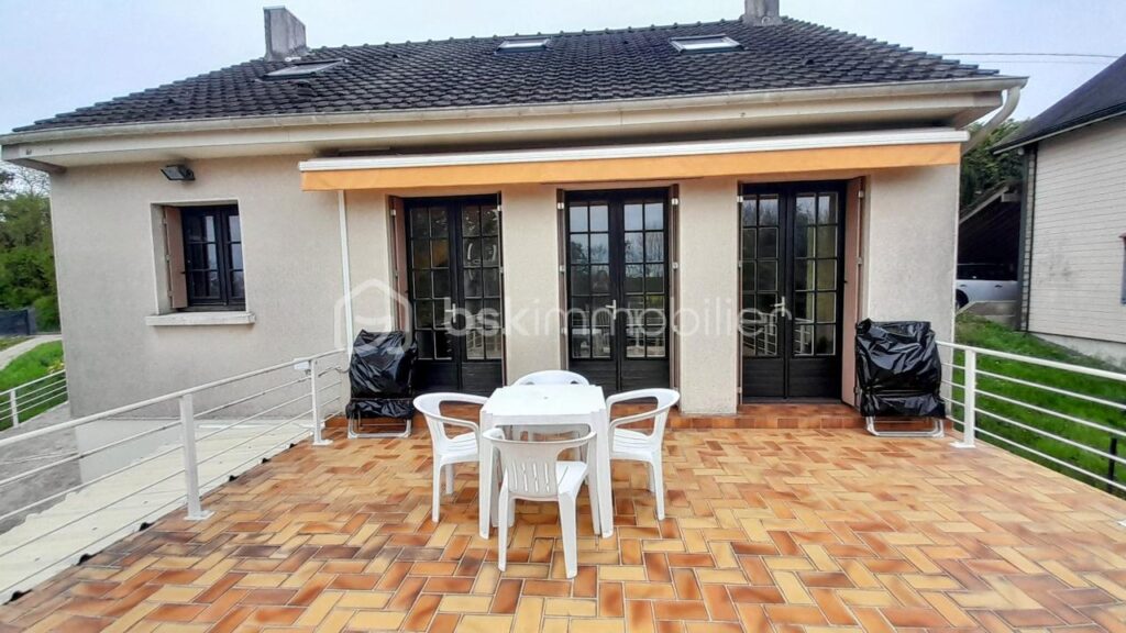 PANORAMA EXCEPTIONNEL RARE SUR LE SECTEUR ! – 7 pièces – 4 chambres – 128 m²