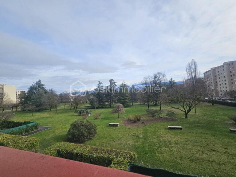 Superbe T4 transformé en T3 – Vue dégagée sur Parc – Echirolles – 4 pièces – 2 chambres – 95 m²