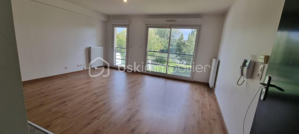 Appartement F2 Persan – 2 pièces – 1 chambre – 48 m²
