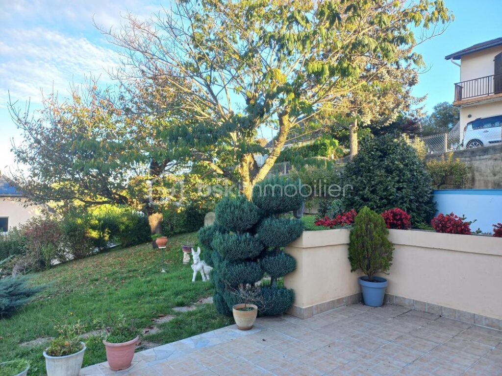 Maison spacieuse avec vue Pyrénées – 7 pièces – 4 chambres – 135 m²