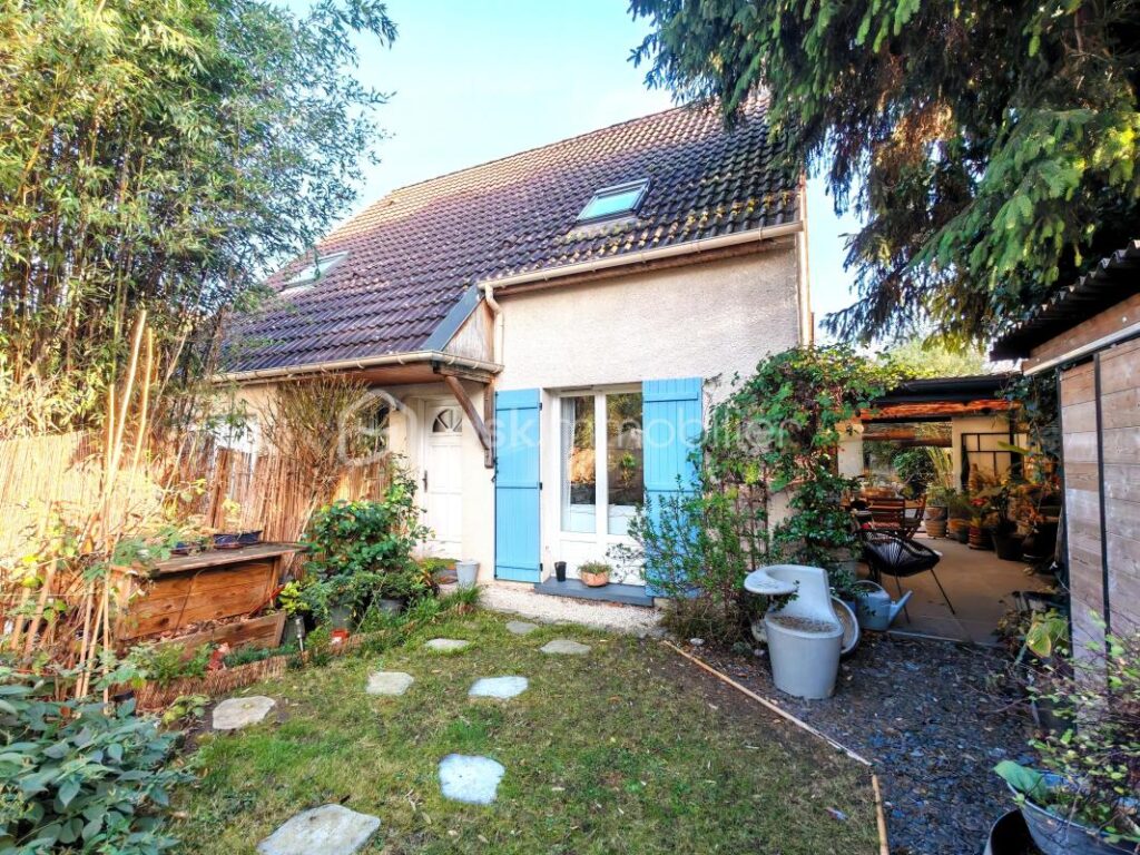 Maison au calme proche de la gare et des commerces – 5 pièces – 3 chambres – 115 m²