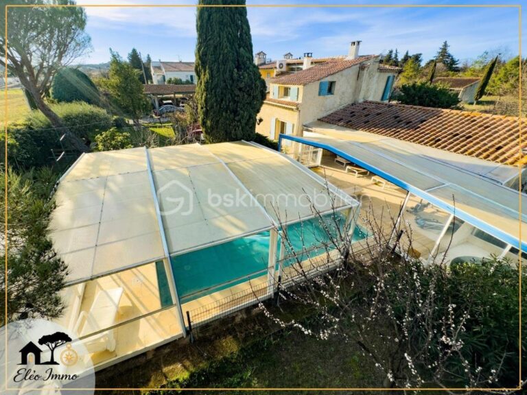 Bédarrides – Villa de 217 m² avec piscine, spa et parc paysager – 7 pièces – 4 chambres – 217 m²
