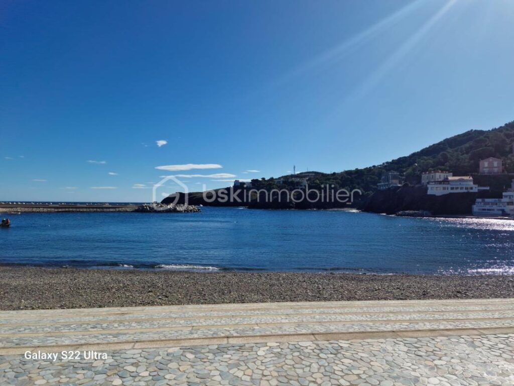 A VENDRE APPARTEMENT 62M2 – MAGNIFIQUE VUE MER – TERRASSE DE 40 M² – DEUX CHAMBRES – PARKING PRIVE FERME – CLIMATISATION REVERSIBLE – – 3 pièces – 2 chambres – 61 m²