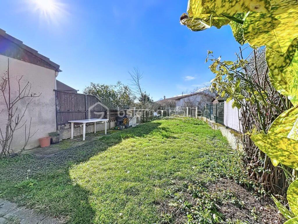 Maison 3 chambres avec jardin – 4 pièces – 3 chambres – 72 m²