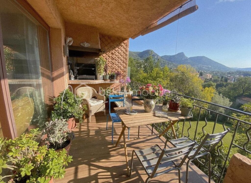 Magnifique appartement 4 pièces – 85 m² – Vue nature & montagnes ✨ – 4 pièces – 3 chambres – 85 m²
