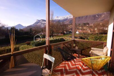 CLAIX – Appartement T3 avec terrasse exposée Sud, résidence calme et sécurisée, courts de tennis – 3 pièces – 2 chambres – 71 m²