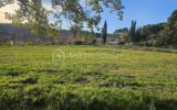 A DRAGUIGNAN (VAR) – TERRAIN CONSTRUCTIBLE – SEMI VIABILISE – PLAT – LIBRE CONSTRUCTEUR *** SOUS COMPROMIS *** – NR pièces – NR chambres – 1070 m²