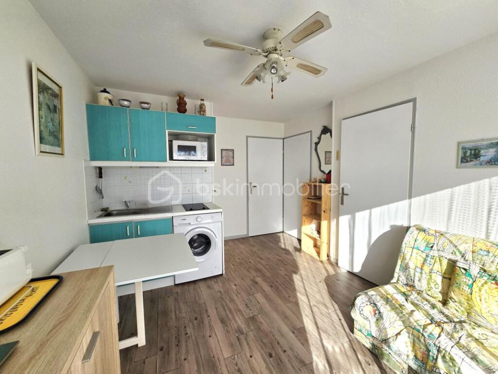 ACCES PRIVE PLAGE – VUE – PISCINE – STATIONNEMENT PRIVATIF – 2 pièces – 1 chambre – 26 m²