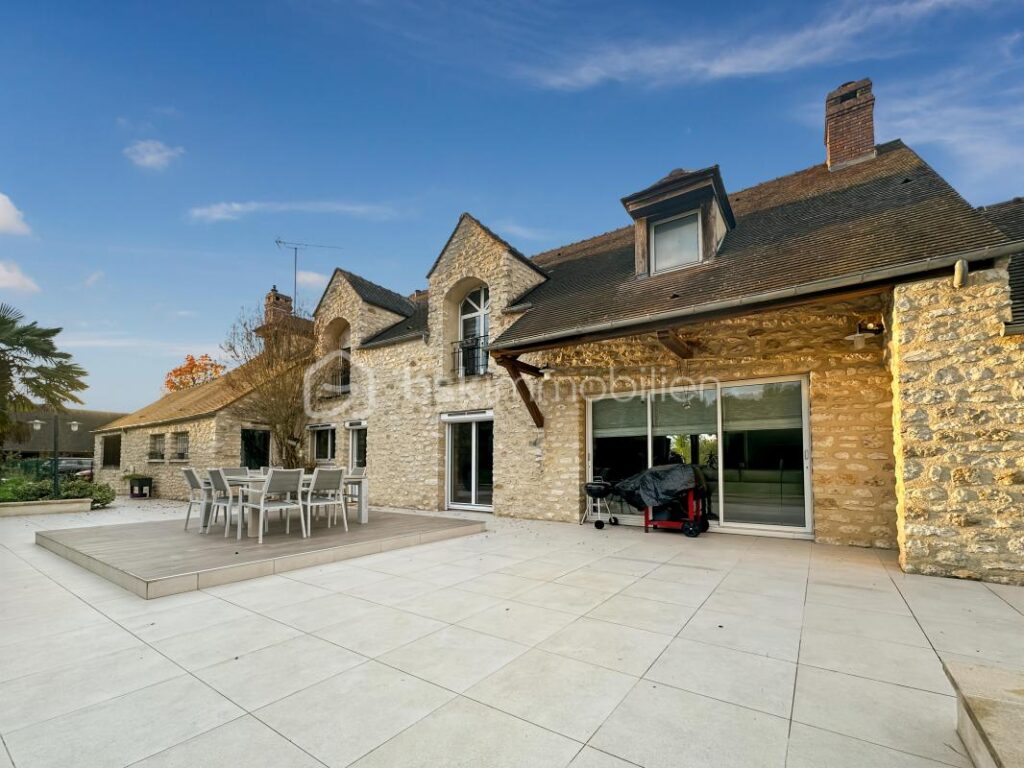 Magnifique demeure – 8 pièces – 5 chambres – 264 m²