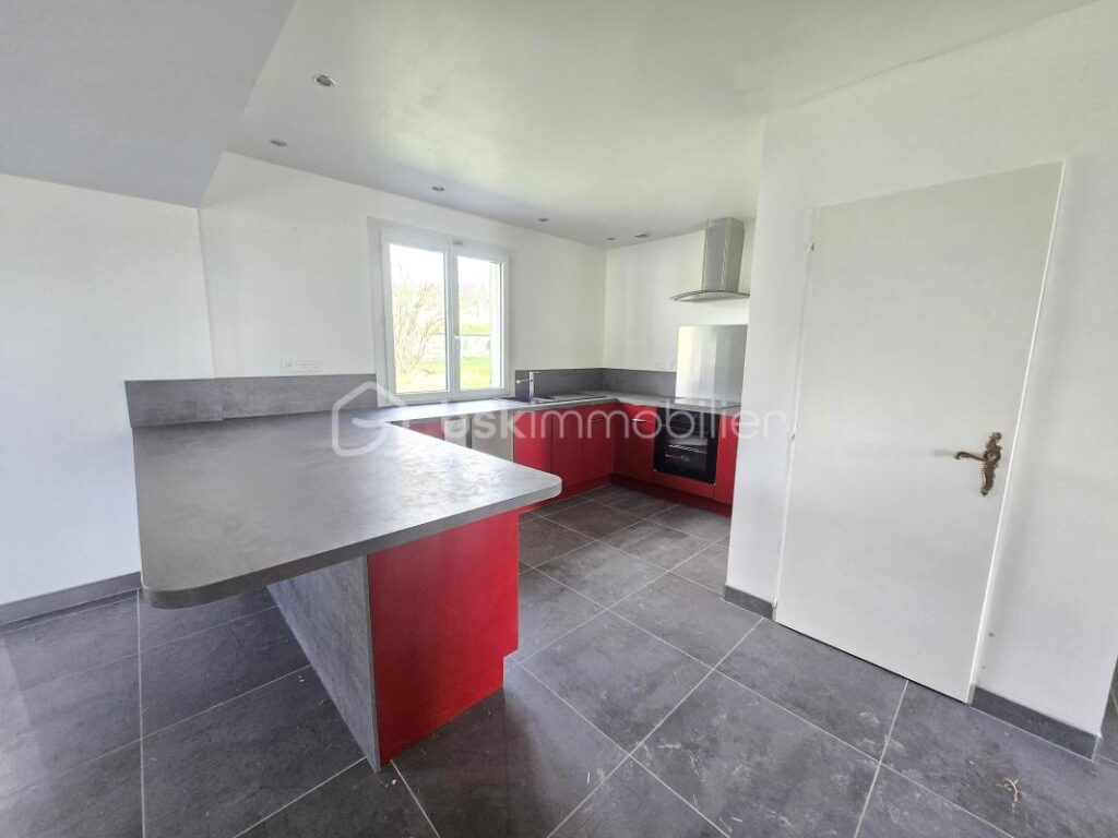 Beau Pavillon de plain pied de 125m² de Parigny les Vaux – 4 pièces – 3 chambres – 125 m²