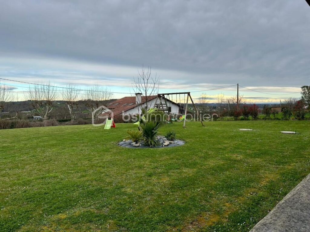 A SAISIR MAISON CONTEMPORAINE – 4 pièces – 3 chambres – 98 m²