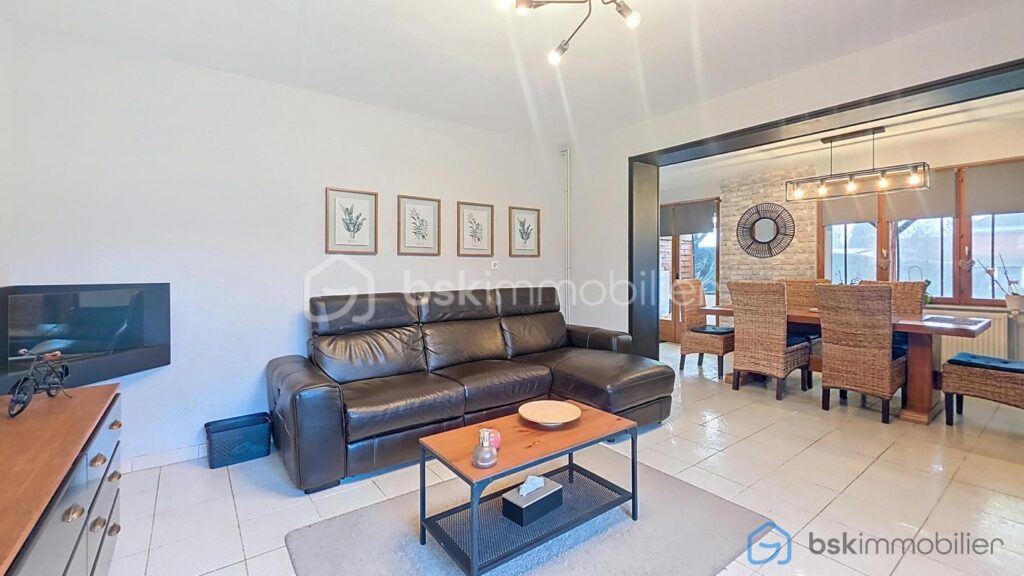 Maison semi individuelle 4 chambres jardin garage – 7 pièces – 4 chambres – 105 m²