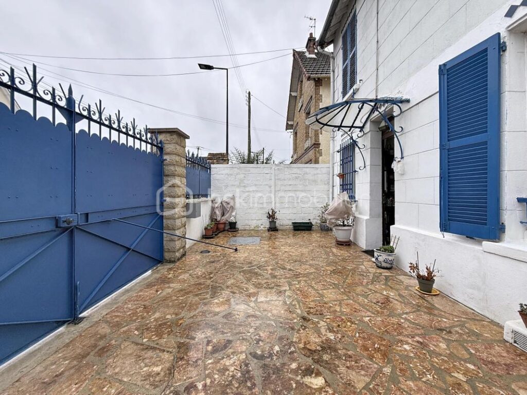 Maison de 100 m² – 5 pièces – Terrain 496 m² – 5 pièces – 3 chambres – 100 m²