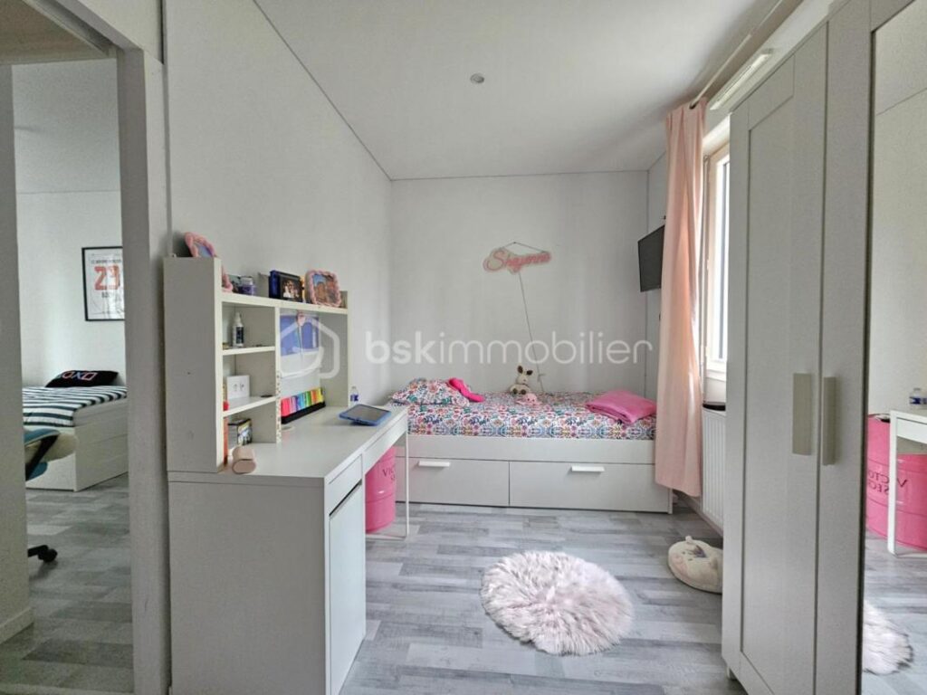 Pavillon 6 pièces non mitoyen 4 chambres jardin SUD 450m² DPE C – 6 pièces – 4 chambres – 100 m²