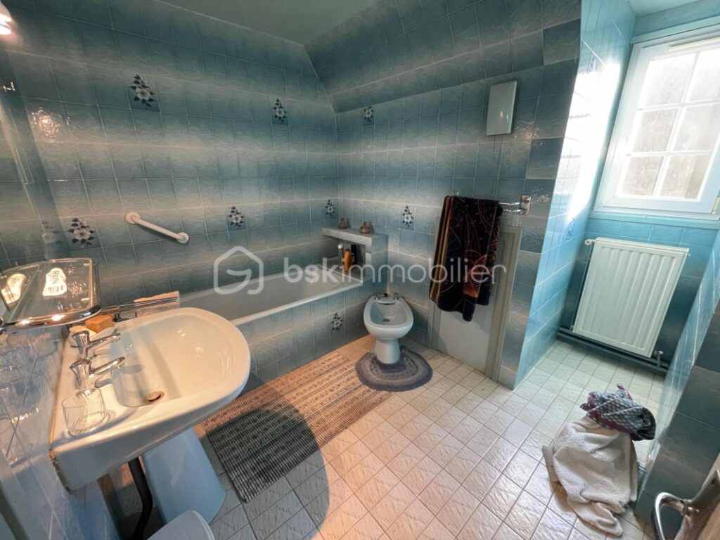 Superbe maison en pierre en position dominante avec vue – 6 pièces – 4 chambres – 120 m²