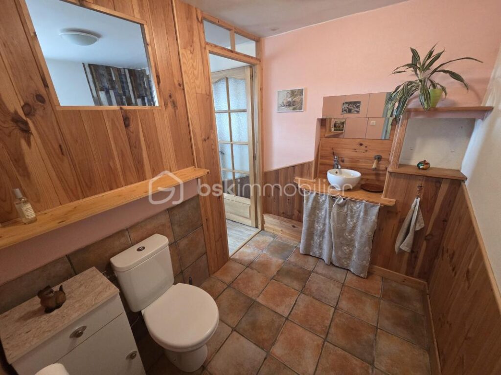 Ferme de 142m2 a saint etienne le molard – 4 pièces – 3 chambres – 142 m²