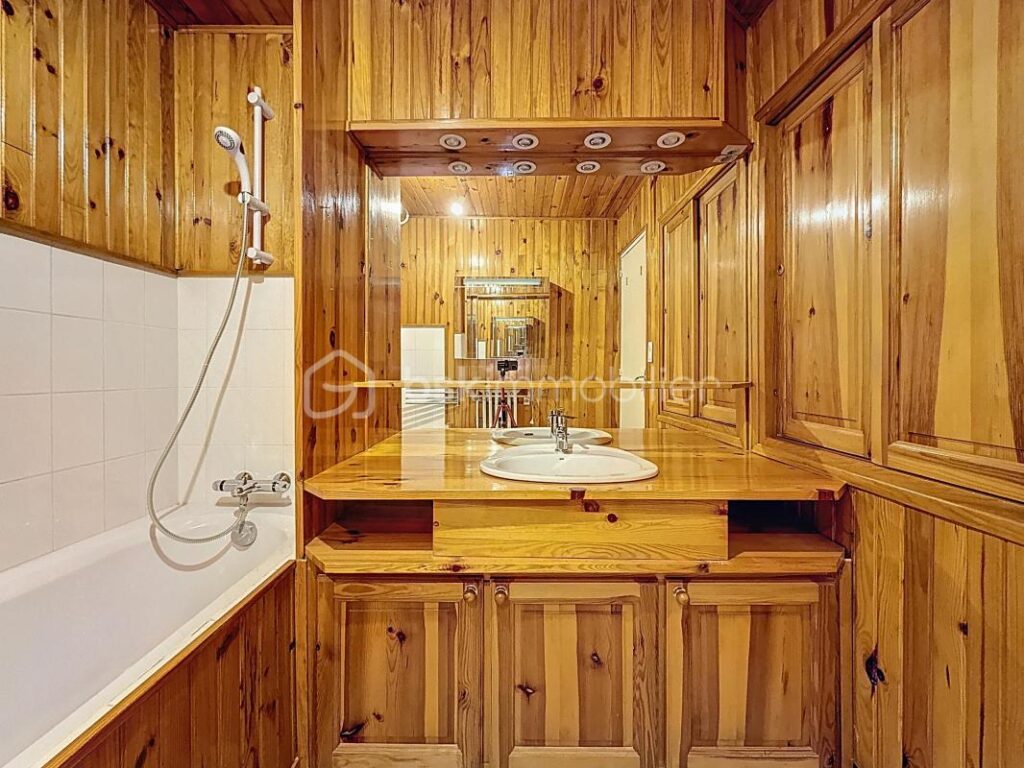 Triel sur Seine – Bel appartement lumineux de 4 pièces avec balcon, vue sur SEINE avec cave et parking privé – 4 pièces – 2 chambres – 80 m²