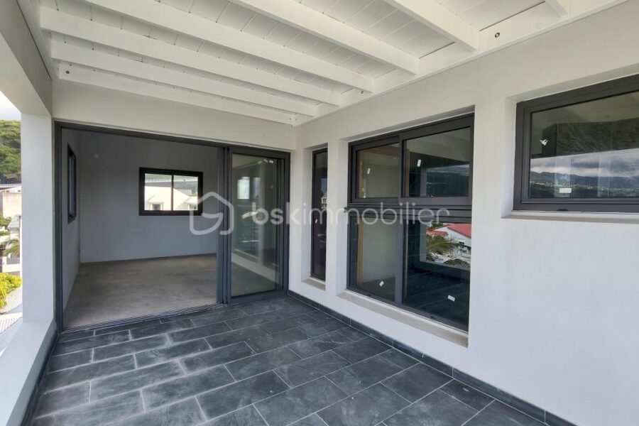 Maison à vendre à Saint paul — Vue sur la ville — photo 22
