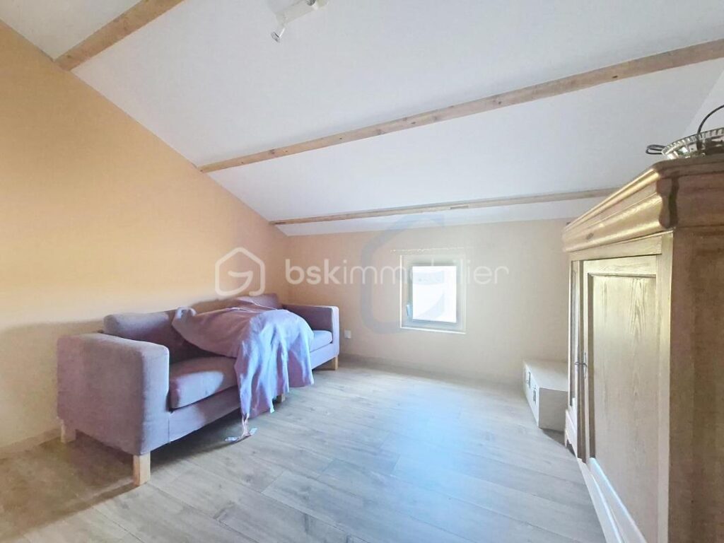 ‘Lauzerte – Maison + Gîte + Piscine : le charme, le confort… et la rentabilité !’ – 7 pièces – 4 chambres – 132 m²