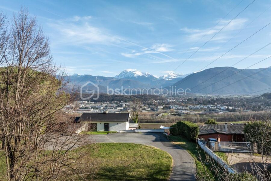 Maison à vendre à Varces allieres et risset