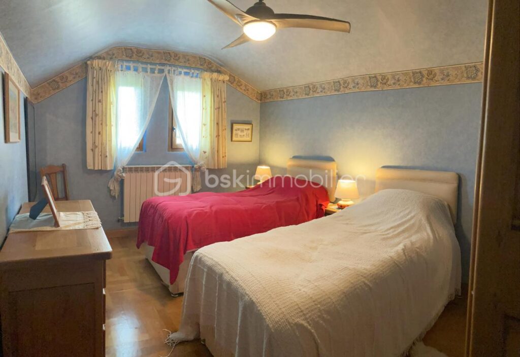 Havre de paix… maison avec vue sur les Pyrénées et piscine couverte – 5 pièces – 4 chambres – 158 m²