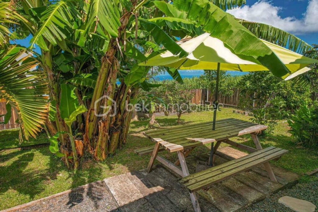 Villa F5 avec Vue Mer, Piscine et Gîte Indépendant – Saint-Joseph (97480) – 7 pièces – 5 chambres – 210 m²