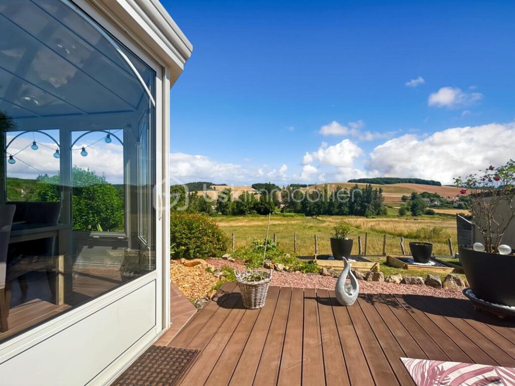 Maison 6 pièces de 179m2 à Nailly – 6 pièces – 5 chambres – 179 m²