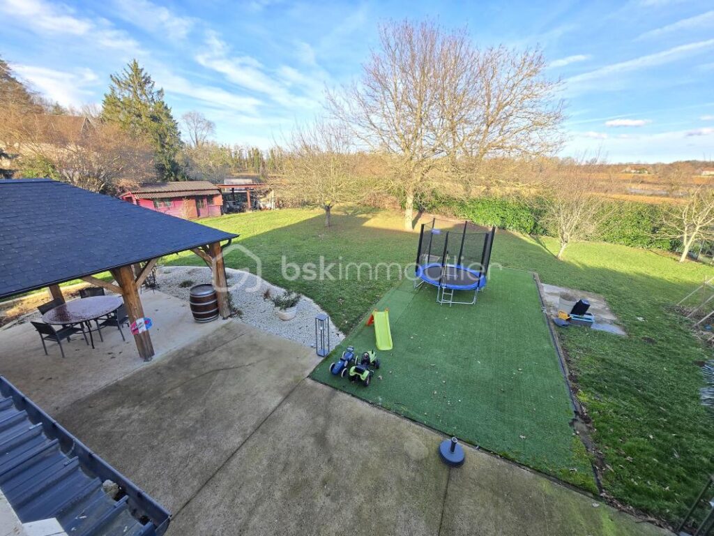 Magnifique Maison en pierres de 201m² à Raveau – 5 pièces – 4 chambres – 201 m²