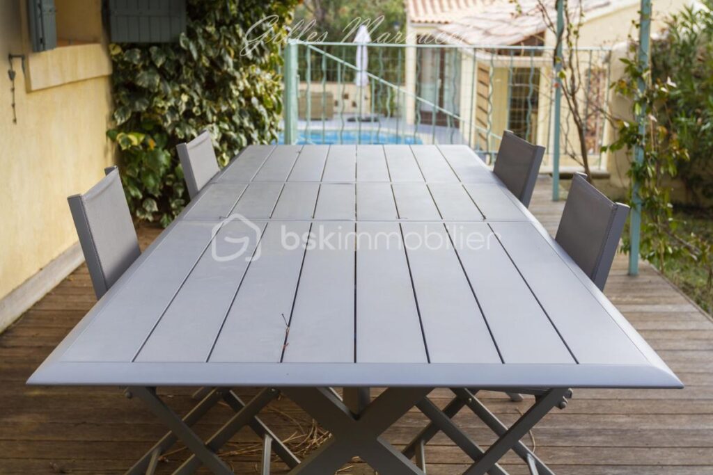 A la recherche d’une maison au calme et confortable ? – 5 pièces – 3 chambres – 174 m²