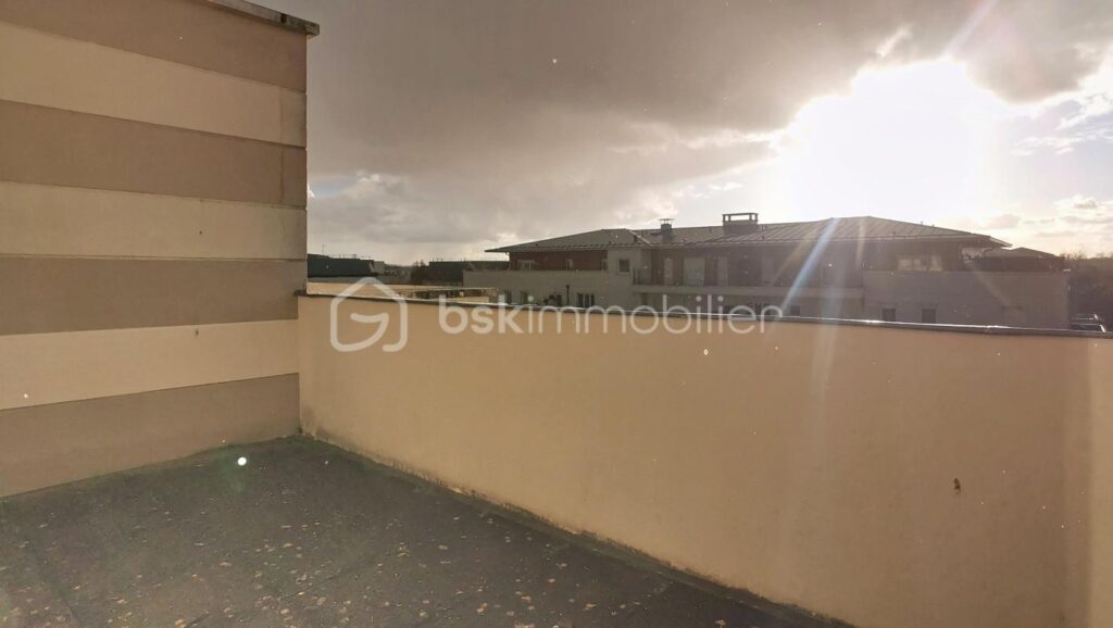 EXCLUSIVITÉ – Duplex de 4 pièces au 2ᵉ et Dernier Étage à Montevrain (77144) – 4 pièces – 3 chambres – 90 m²