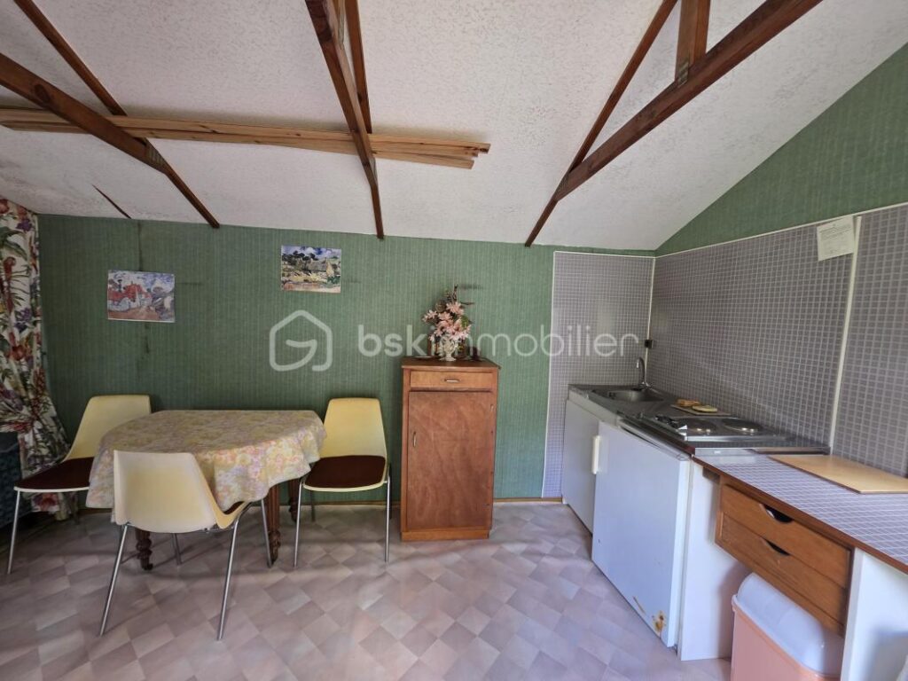 MAISON STE COLOMBE EN BRUILHOIS- GARAGE- JARDIN 3850 m² – 5 pièces – 4 chambres – 140 m²
