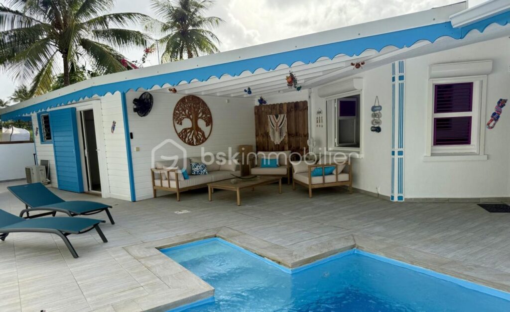 Villa T3 piscine plage à pied – 3 pièces – 2 chambres – 55 m²